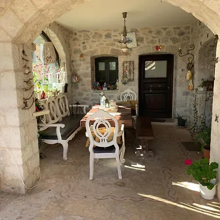 Arxontariki αρχονταρικι Levídhion
